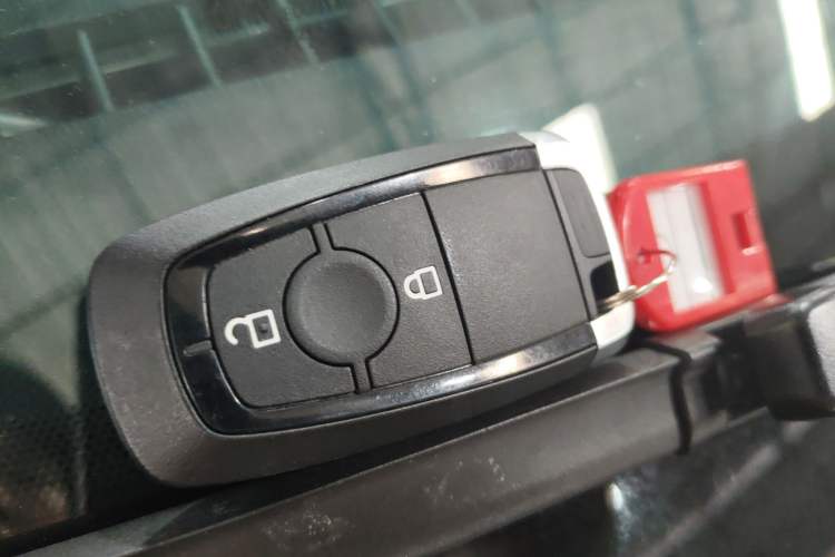 Used Ford Escape 2020 EcoBoost 245 Two-Wheel-Drive Titanium Edition