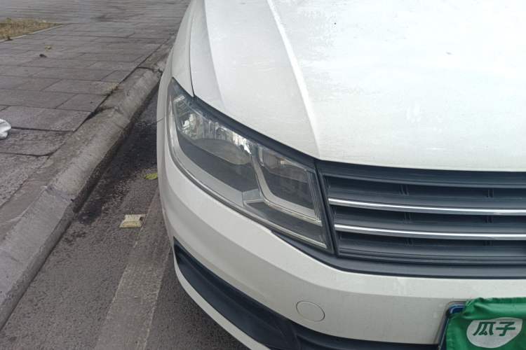 Used Volkswagen Santana 2015 Haval H6 1.6L Automatic Luxury Model Right Front Headlight