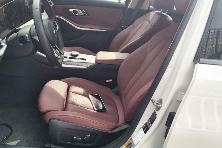 Used BMW i3 2025 eDrive 40 L Midnight Edition