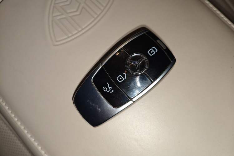 Used Mercedes-Benz Maybach S-Class 2020 S 450 4MATIC Vehicle Key
