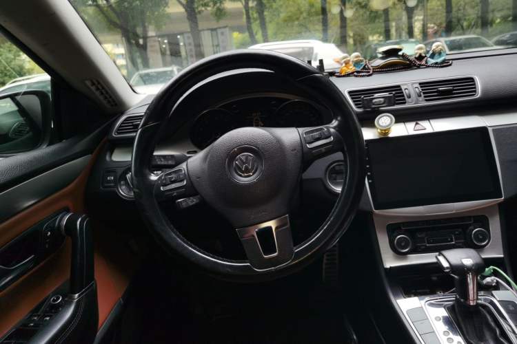 Used Volkswagen FAW-Volkswagen CC 2010 2.0 TSI Luxury Model Steering Wheel