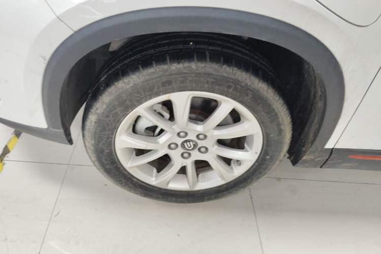 Used Skyworth HT-i 2022 1.5L PHEV 115KM Smart Drive Edition Left Front Wheel Hub