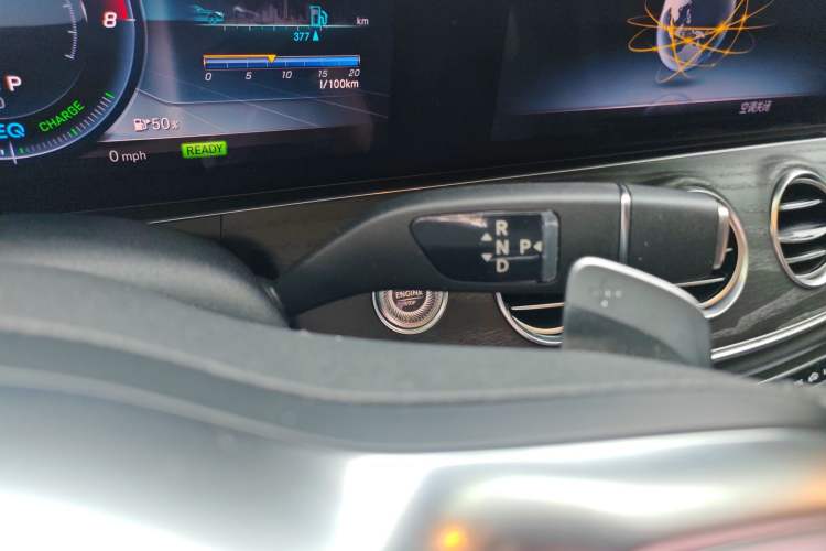 Used Mercedes-Benz E-Class 2020 Facelift E 260 L Sport Edition Gear Lever