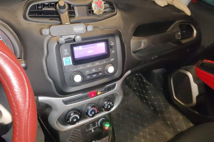 Used Jeep Renegade 2016 1.4T Manual Kinetic Edition
