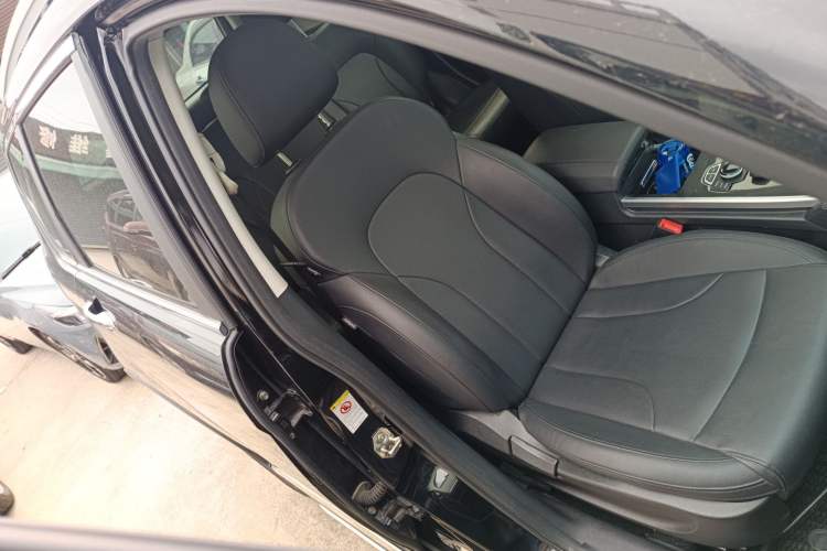 Used Haval H6 2019 Sport Edition 1.5T Automatic Two-Wheel Drive Elite Model China VI Right Front Seat