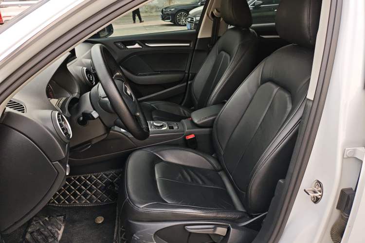 Used Audi A3 2014 Sportback 35 TFSI Automatic Ambition Edition Left Front Seat