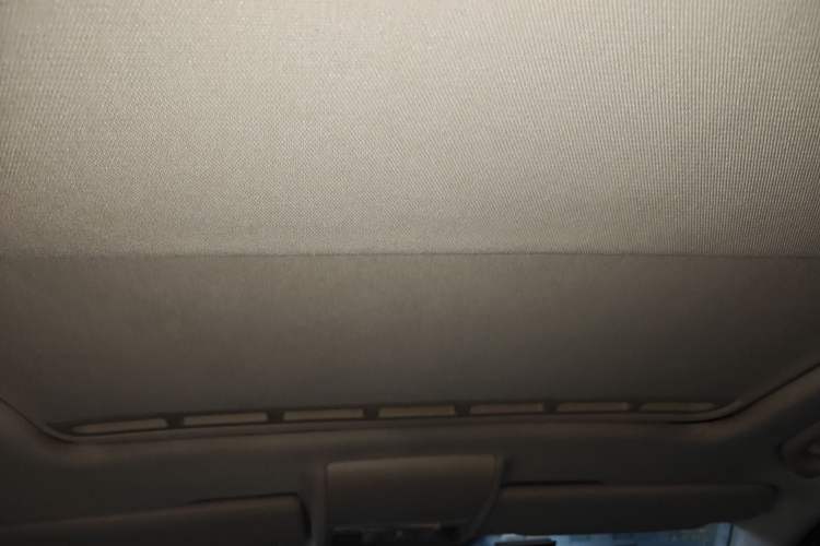 Used Volkswagen Lavida 2013 Restyled Classic 1.6L Automatic Comfort Edition Headliner