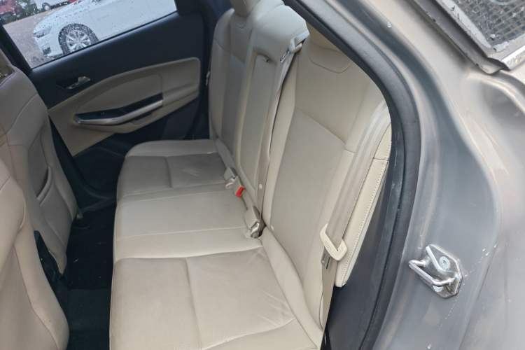 Used Ford Escort 2015 1.5L Automatic Fashion Model
