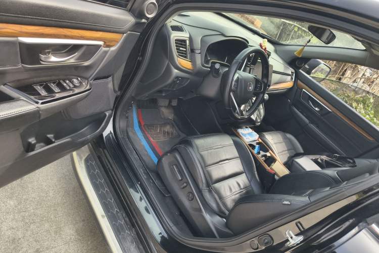 Used Honda CR-V 2017 240TURBO CVT Front-Wheel Drive Fashion Edition
