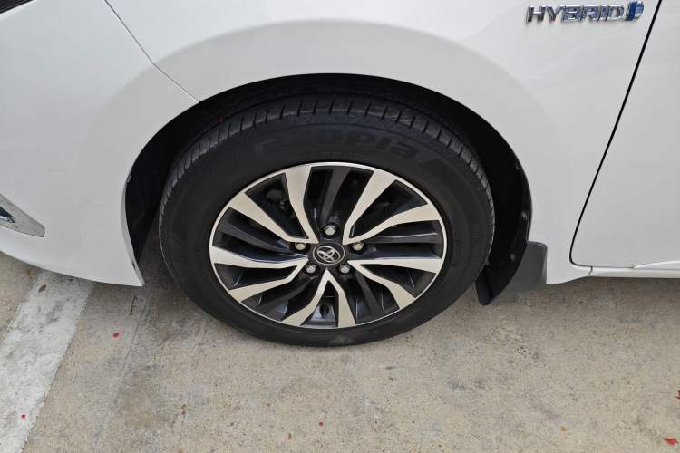 Used Toyota Corolla 2017 Revised Dual-Engine 1.8L E-CVT Elite Edition