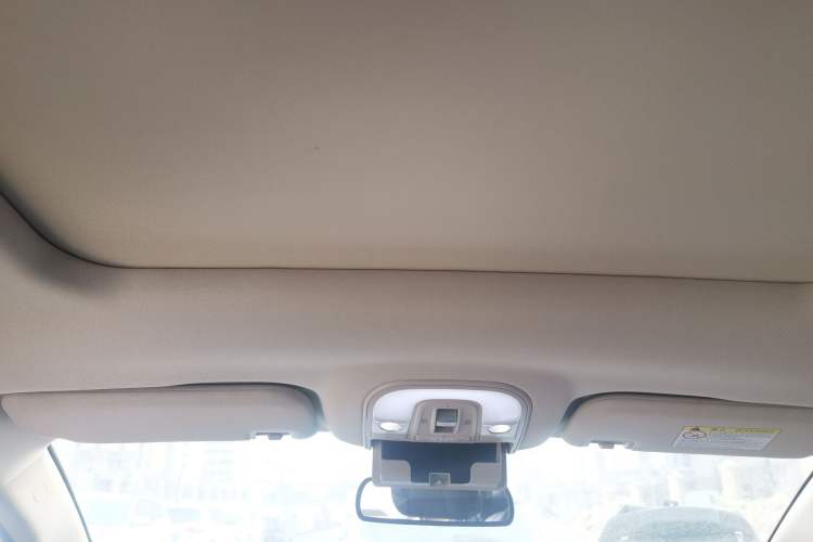 Used BYD Song MAX 2019 1.5T Automatic Smart Connect Prestige Model 6 Seats China VI Standard Headliner