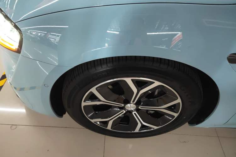 Used Hima Luxeed S7 2025 705 km Pro