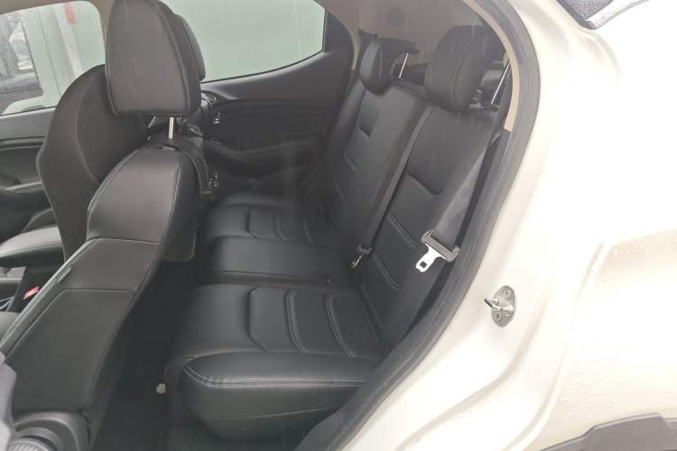 Used BYD Yuan New Energy 2018 EV360 Smart Connect Cool Edition Left Rear Seat