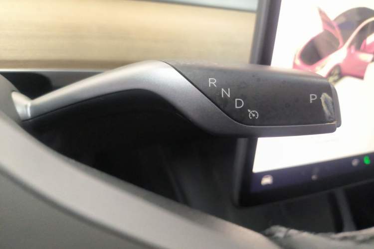 Used Tesla Model Y 2021 Standard Range Rear-Wheel Drive Version