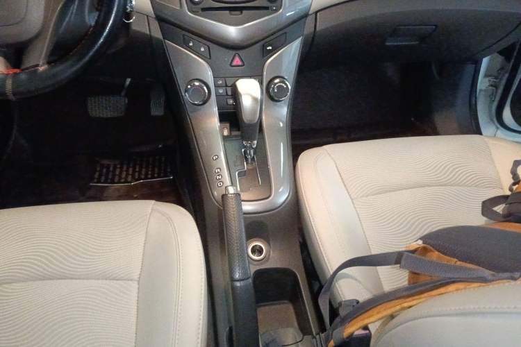 Used Chevrolet Cruze 2015 1.5L Classic SE AT
