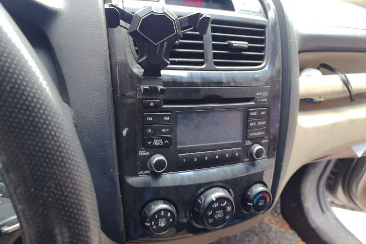 Used Kia Sportage 2013 2.0L Manual Two-Wheel Drive GL Trim
