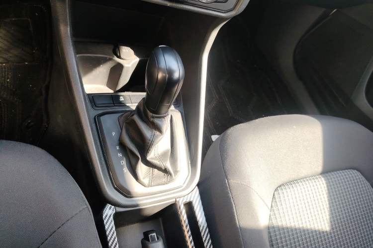 Used Volkswagen Santana 2019 1.5L Automatic Comfort Edition China VI Standard Gear Lever