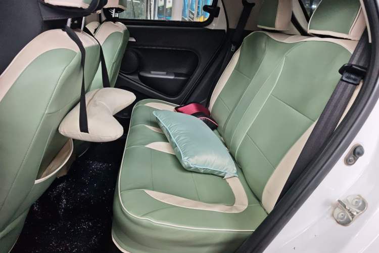 Used ORA Black Cat 2021 301 km Basic Version
