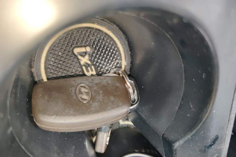 Used Hyundai ix35 2015 2.0L Automatic 2WD Smart Type China IV