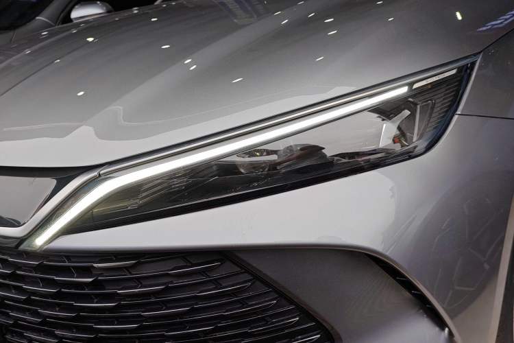 Used BYD Qin L 2024 DM-i 120KM Excellence Model Left Front Headlight