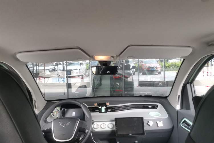 Used Wuling Hongguang MINIEV 2022 Macaron Premium Model – Lithium Iron Phosphate
