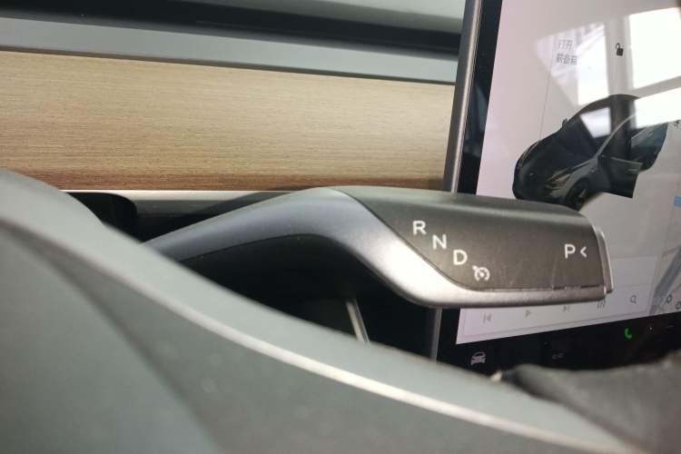 Used Tesla Model 3 2019 Standard Range Rear-Drive Upgraded Version
