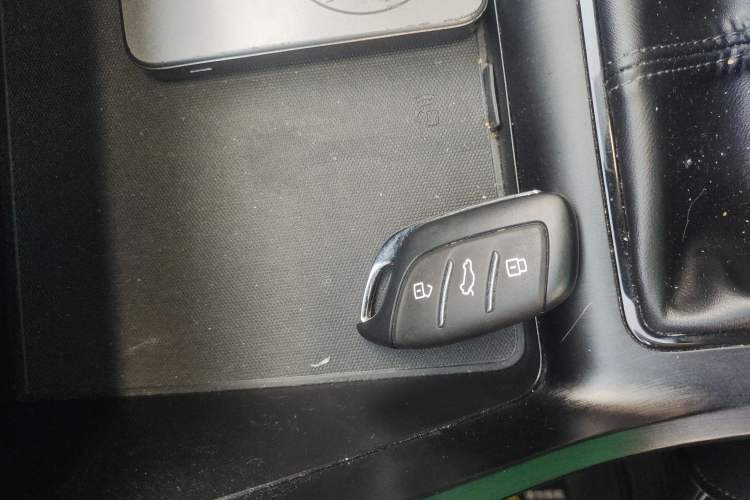 Used Roewe i5 2023 1.5L Manual Excellence Edition