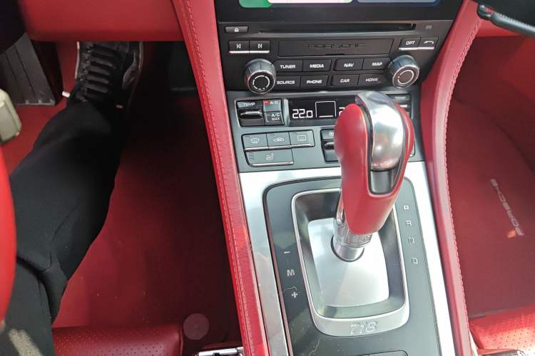 Used Porsche 718 2016 Cayman 2.0T
