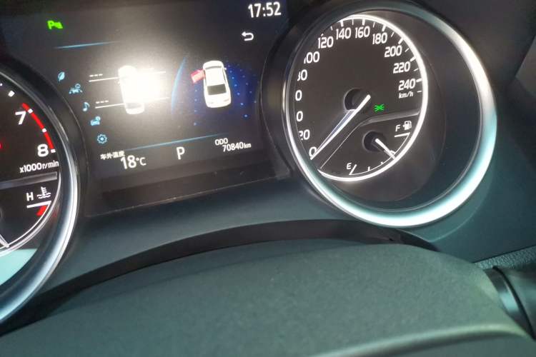 Used Toyota Camry 2019 Revised Version 2.0G Luxury Edition
