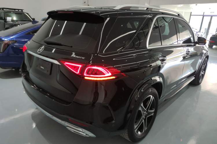 Used Mercedes-Benz GLE 2023 GLE 350 4MATIC Stylish Model
