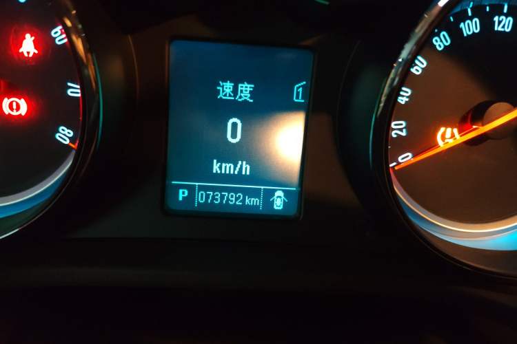 Used Buick Regal 2014 2.0L Leading Fashion Edition