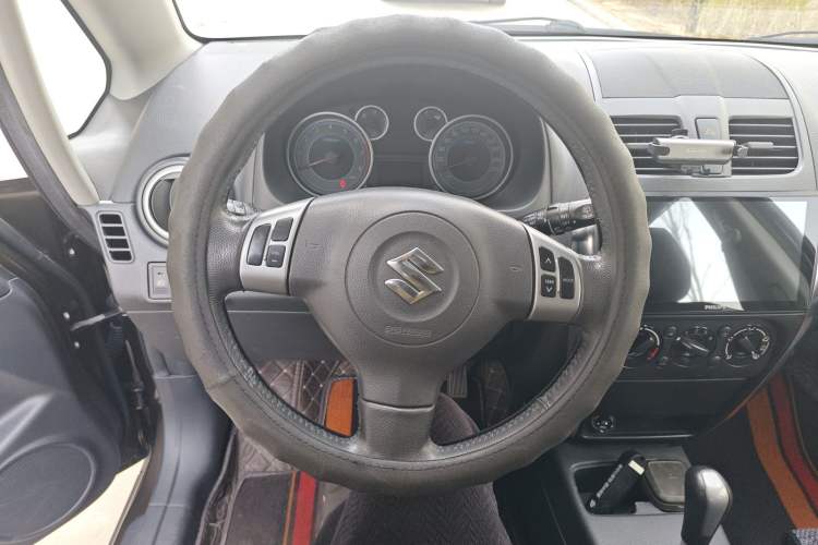 Used Suzuki SX4 2012 1.6L Automatic Ruiqi Model