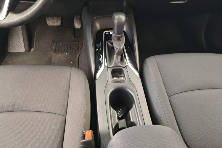 Used Toyota Corolla 2021 Dual-Motor 1.8L E-CVT Elite Edition
