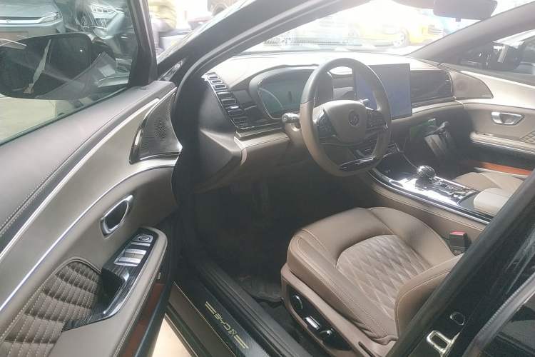 Used BYD Han 2023 EV Champion Edition 605KM Front-Drive Premium Model