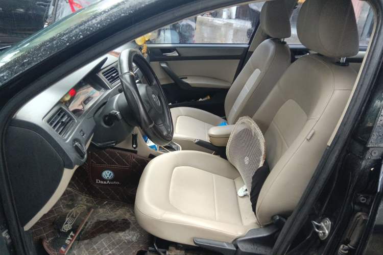 Used Volkswagen Santana 2013 1.6L Automatic Comfort Edition