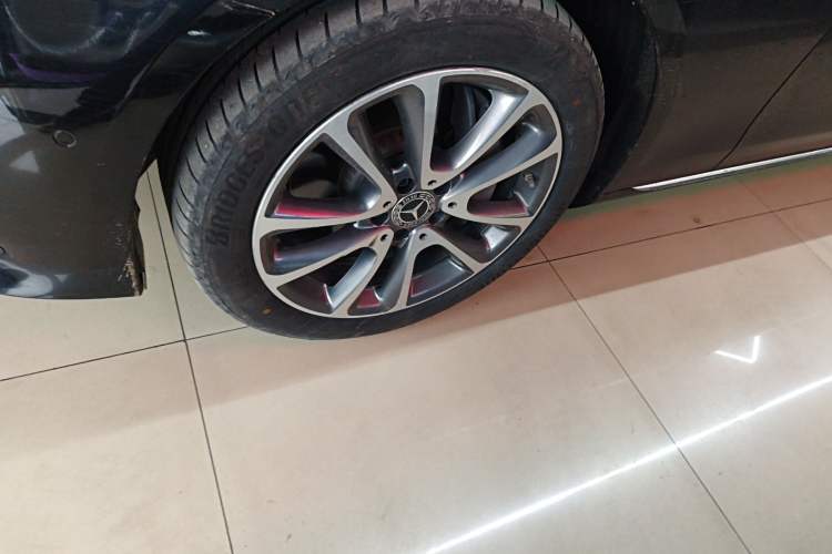 Used Mercedes-Benz E-Class 2019 Facelifted E 300 L Stylish Version
