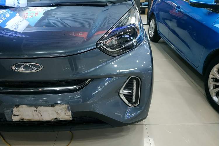 Used Chery QQ Little Ant 2022 Restyled Version Sweet Pink Edition Half-Sugar Version 28.8 kWh 30 kW 301 km Left Front Headlight