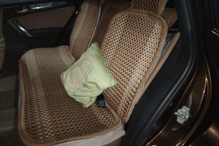 Used Brilliance V5 2014 1.5T Automatic Two-Wheel Drive Luxury Version
