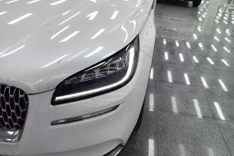 Used Lincoln Corsair 2021 2.0T Two-Wheel Drive Deluxe Edition
