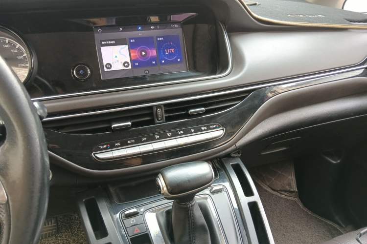 Used GAC Trumpchi M6 2019 270T DCT Luxury Edition (7-seater) China VI Audio And AC Panel