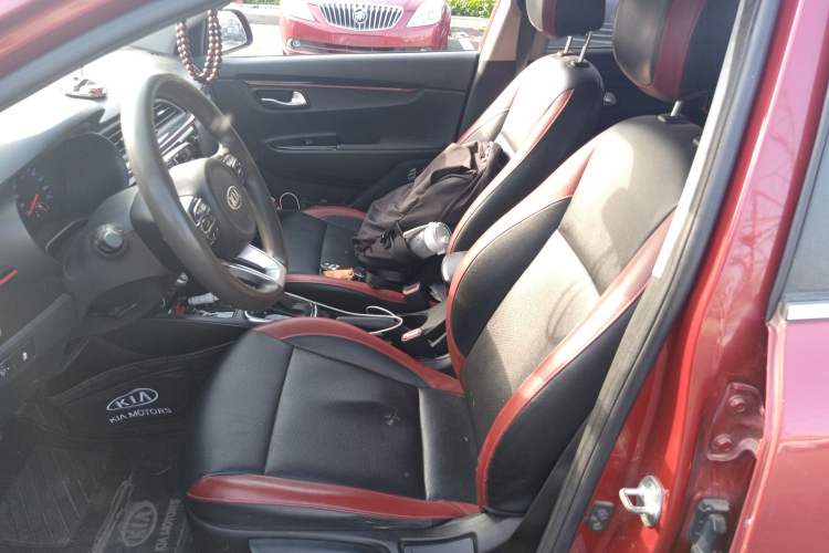 Used Kia KX Cross 2017 1.4L AT GLS