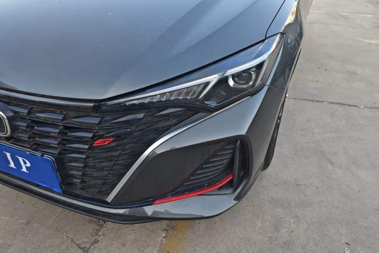 Used CHANGAN Eado 2022 PLUS Blue Whale NE 1.4T GDI DCT Prestige Edition Left Front Headlight