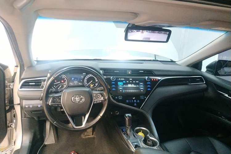 Used Toyota Camry 2019 2.0G Luxury Edition China V Standard