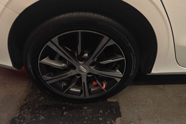 Used Geely Auto Emgrand 2022 4th Generation 1.5L CVT Luxury Model
