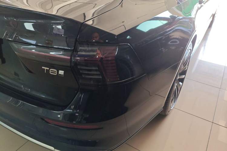 Used Volvo S90 New Energy 2026 Plug-in Hybrid Four-Wheel Drive Long-Range Zhiyi Luxury Edition