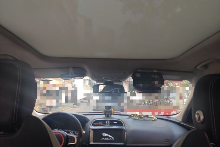 Used Jaguar F-PACE 2016 2.0T Two-Wheel Drive Urban Luxury Edition