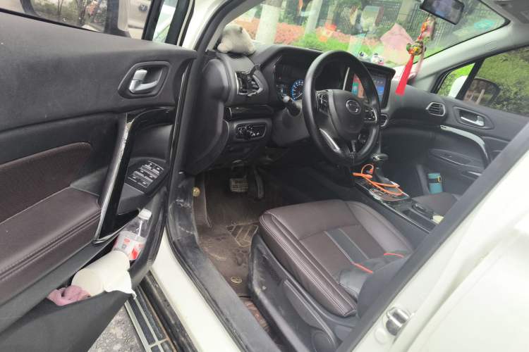 Used GAC Trumpchi GS4 2018 235T Automatic Two-Wheel Drive Elite Millionth Anniversary Edition Driver Seat