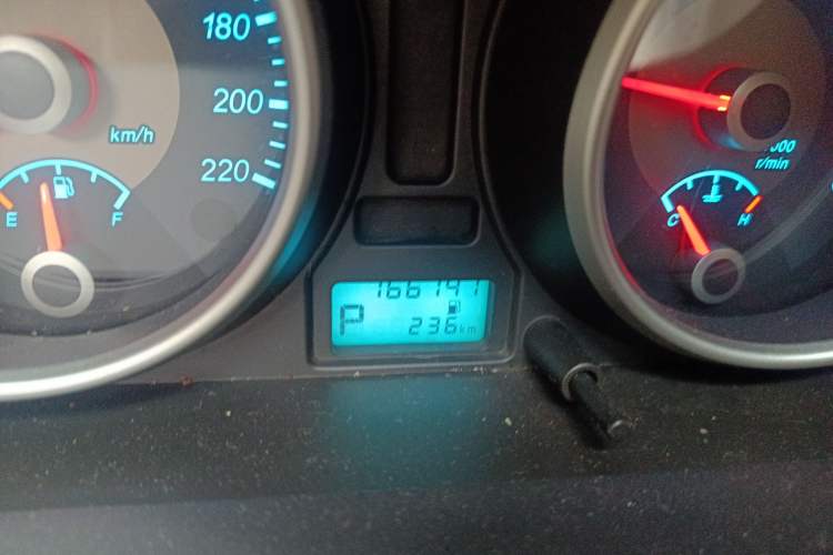 Used Buick Excelle 2015 1.5L Automatic Classic Model
