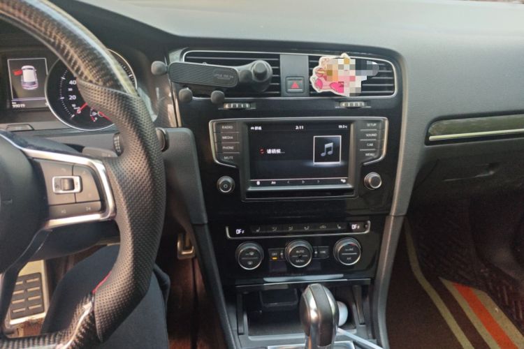 Used Volkswagen Golf GTI 2016 2.0 TSI GTI Audio And AC Panel