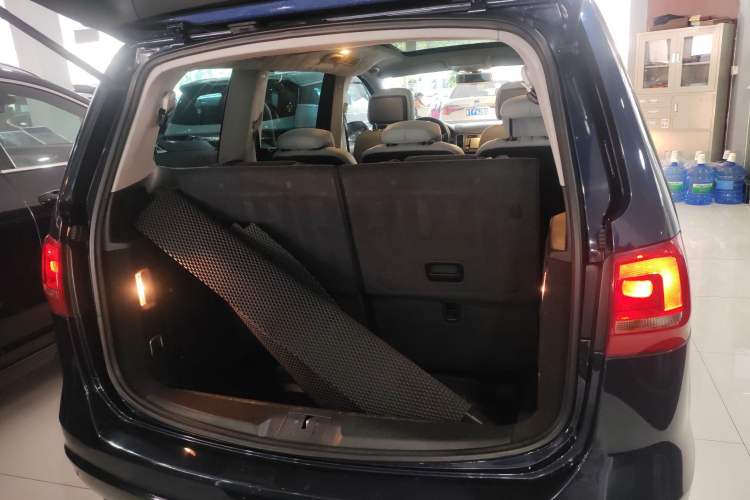 Used Volkswagen Sharan 2013 2.0 TSI Comfort Model
